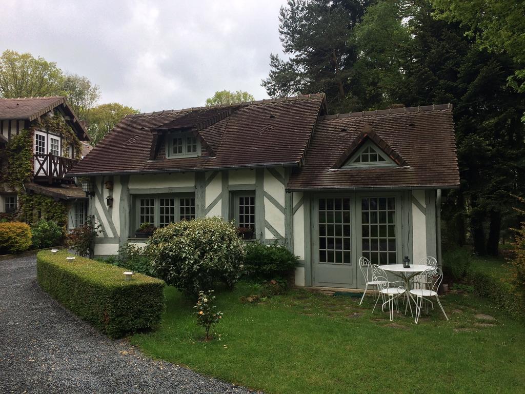 Domaine Du Vertbois La Haye-du-Theil Exteriör bild