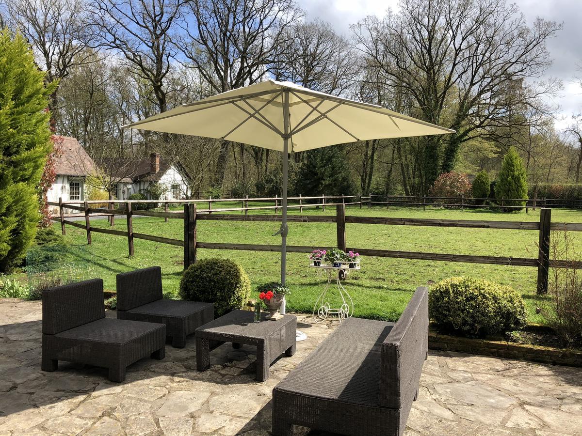 Domaine Du Vertbois La Haye-du-Theil Exteriör bild